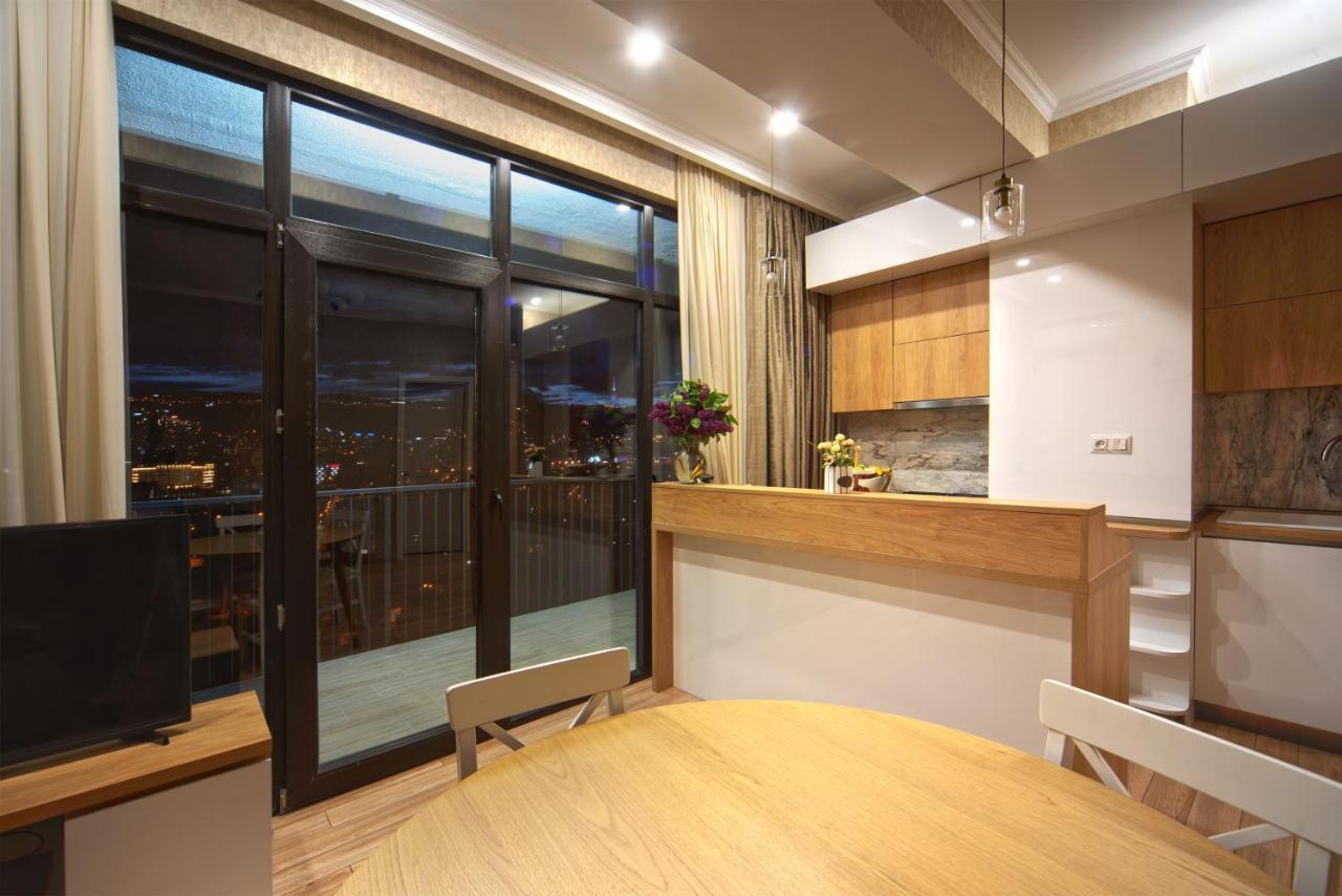 Apartment By The River Tbilisi Exterior photo
