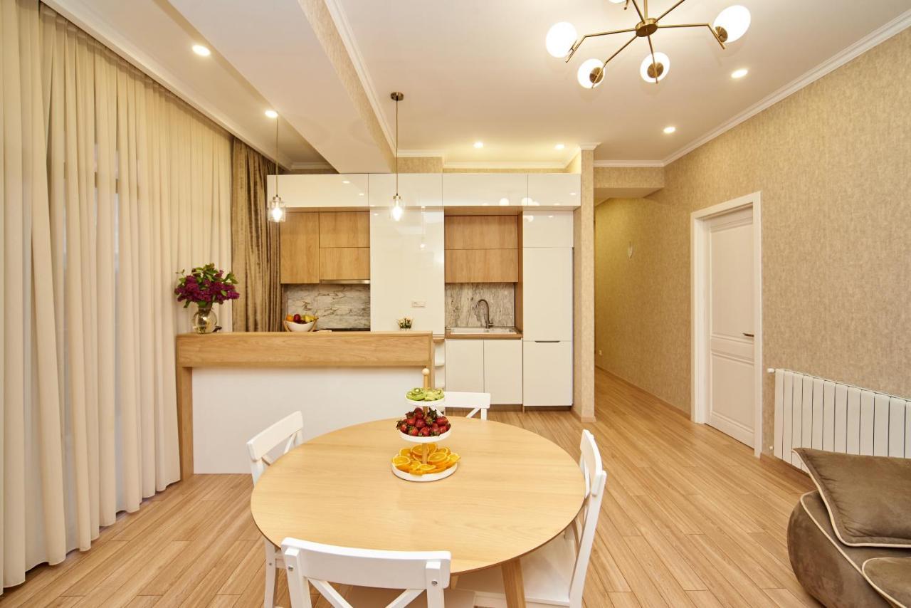 Apartment By The River Tbilisi Exterior photo