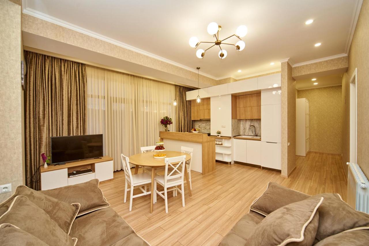 Apartment By The River Tbilisi Exterior photo