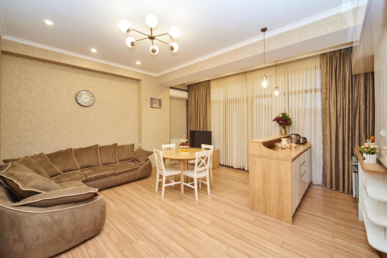 Apartment By The River Tbilisi Exterior photo