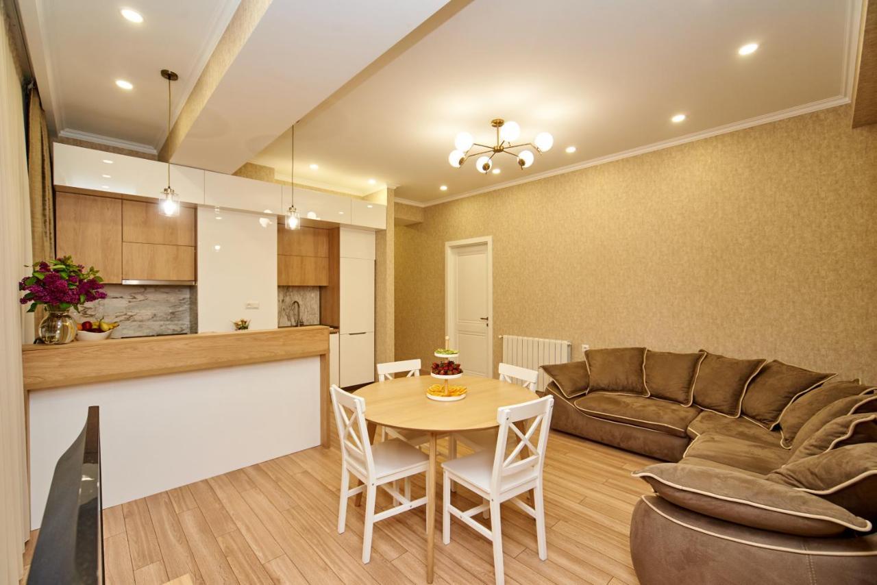 Apartment By The River Tbilisi Exterior photo